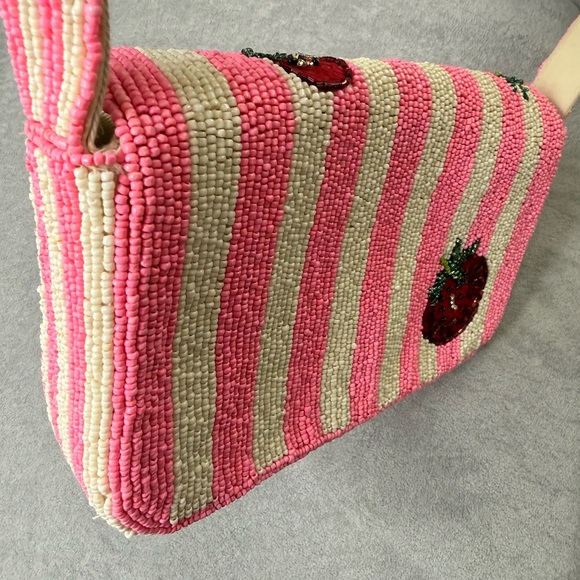 *NEW* Anthropologie The Fiona Beaded Bag Strawberry Craze - Picture 5 of 5